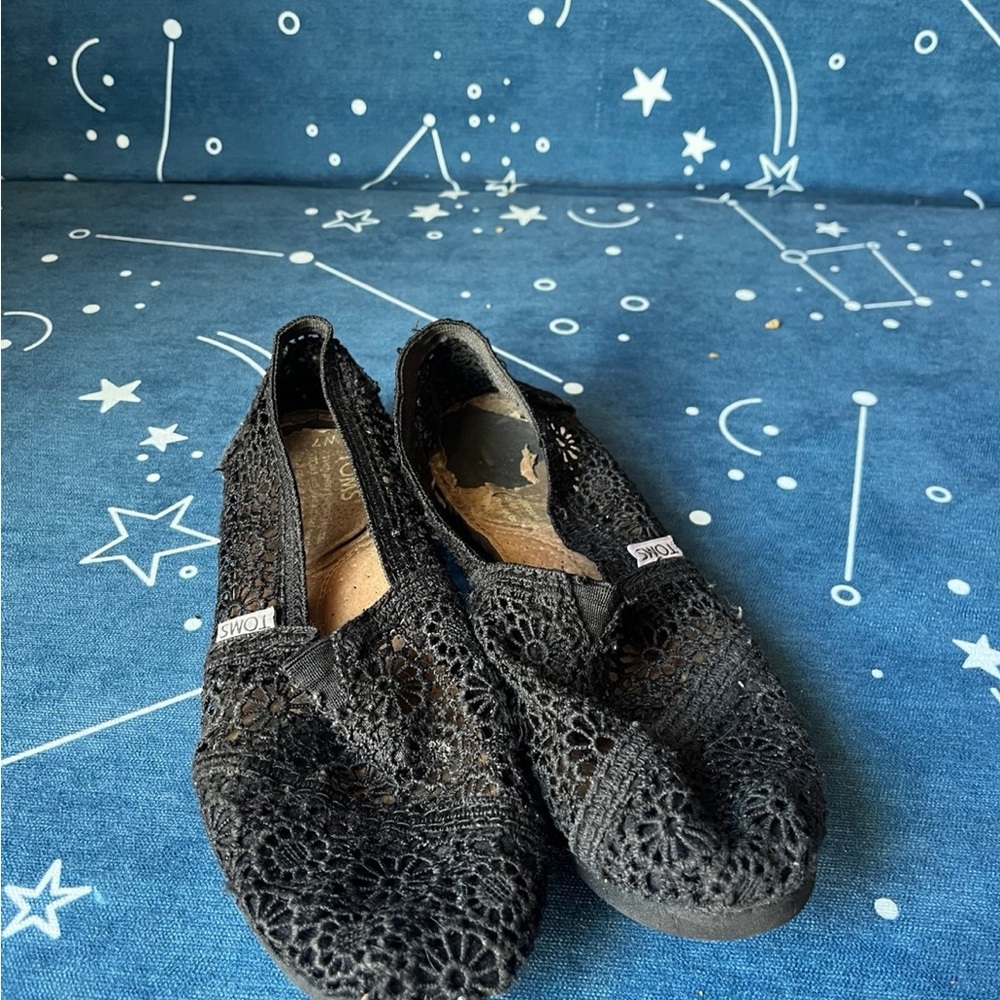 Tom’s Alpargata Crochet Lace Slip On Flat Loafers Women Shoes size 7